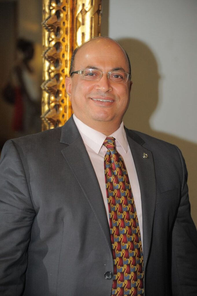 الكاتب والسيناريست محمد الباسوسي رئيس مهرجان الغردقة الاول لسينما الشباب
